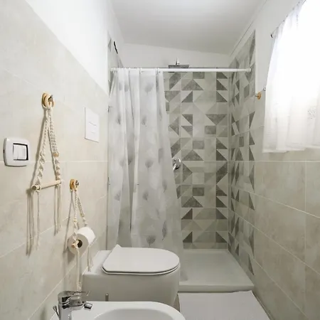 펜션 Foxi Lioni 테르테니아