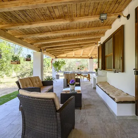 Foxi Lioni Tatil Evi Tertenìa